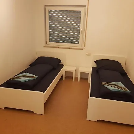 4-zimmer Monteurwohnung In Calw - L8 Apartment Niederdorla